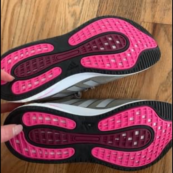 Light green and pink adidas runners - Picture 3 of 3